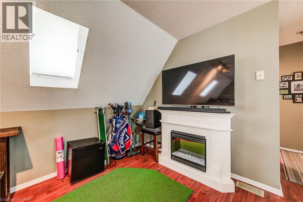 Photo 28 of 1023 Maple Leaf Street, Wellesley ON