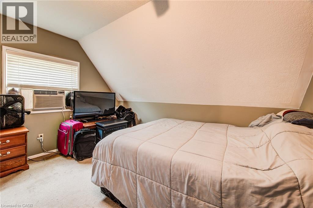 Photo 33 of 1023 Maple Leaf Street, Wellesley ON