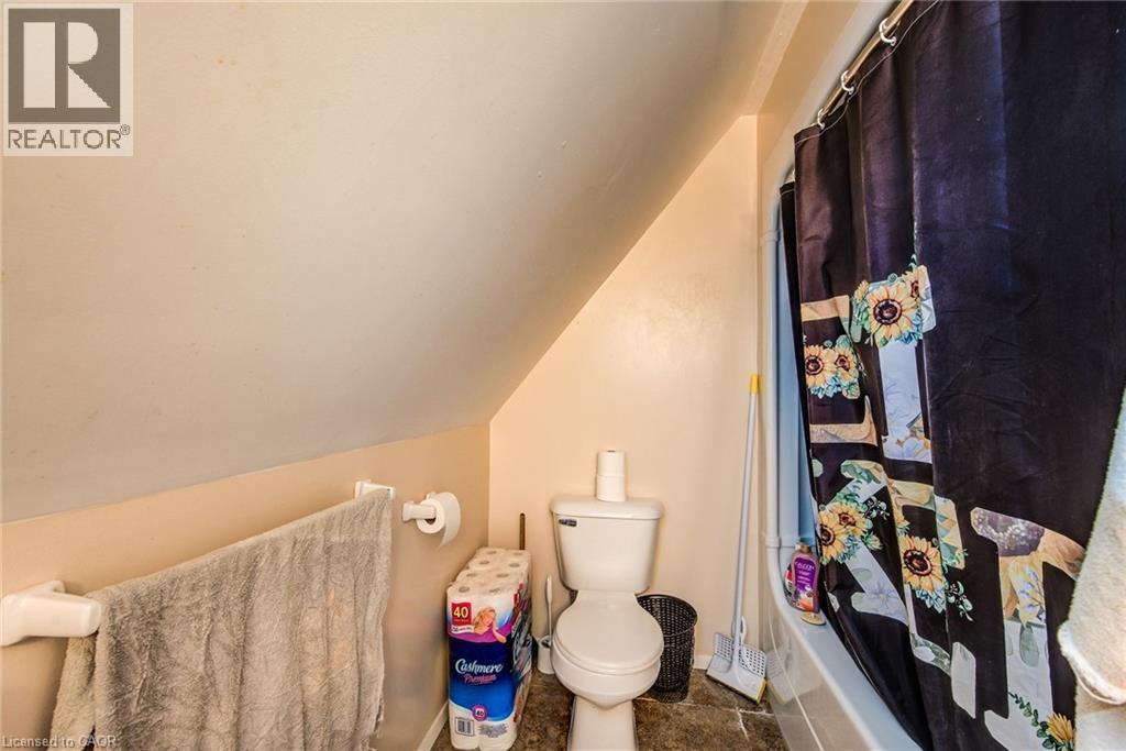 Photo 38 of 1023 Maple Leaf Street, Wellesley ON
