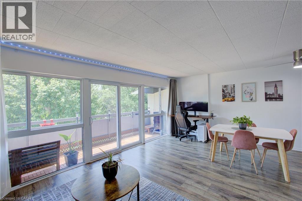 Photo 18 of 91 Conroy Crescent Unit 202, Guelph ON