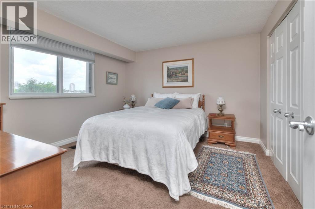 Photo 3 of 250 Glenridge Drive Unit 606, Waterloo ON