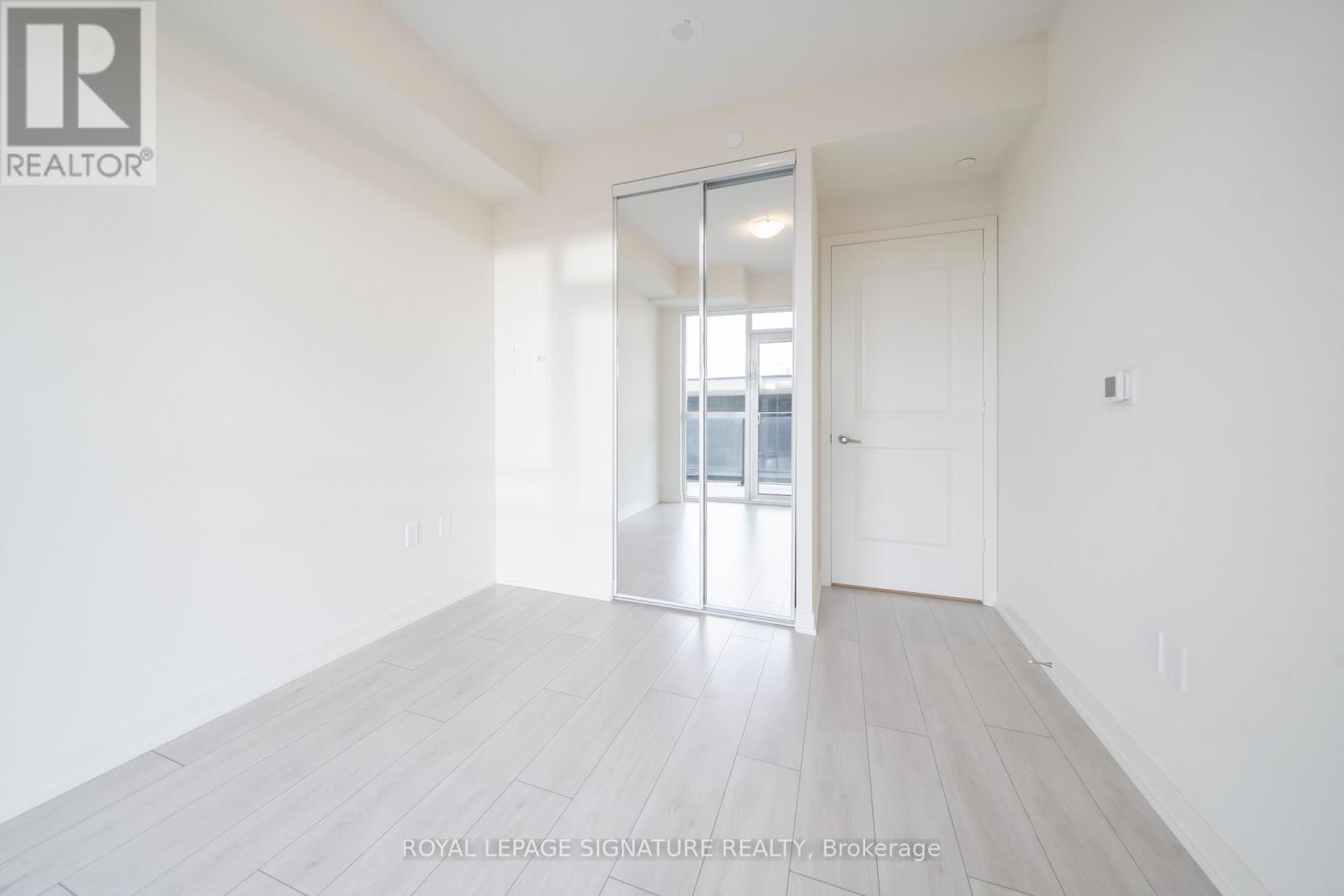 Photo 16 of 2208 38 Annie Craig Drive, Toronto ON