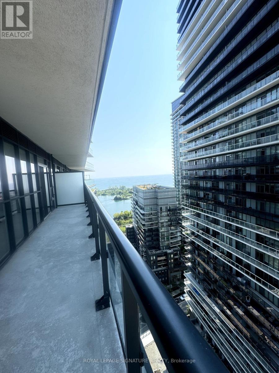 Photo 2 of 2208 38 Annie Craig Drive, Toronto ON