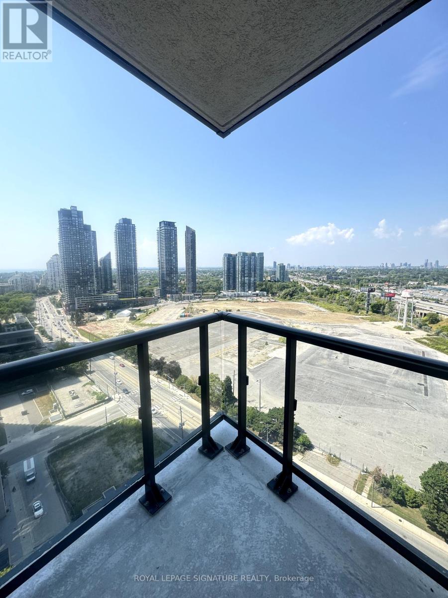 Photo 8 of 2208 38 Annie Craig Drive, Toronto ON