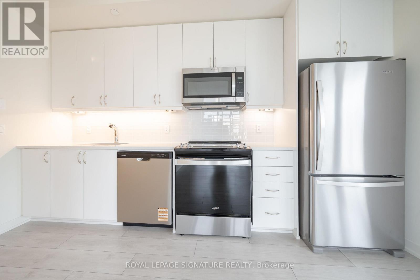Photo 20 of 2208 38 Annie Craig Drive, Toronto ON