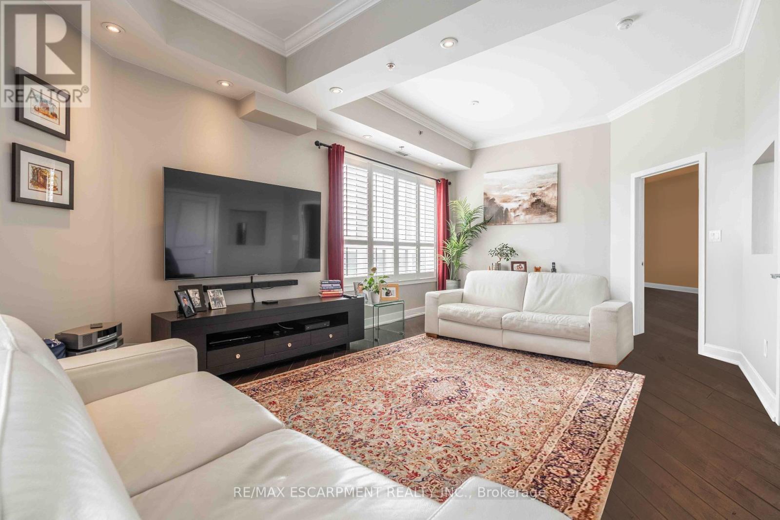 Photo 9 of 422 5317 Upper Middle Road, Burlington ON