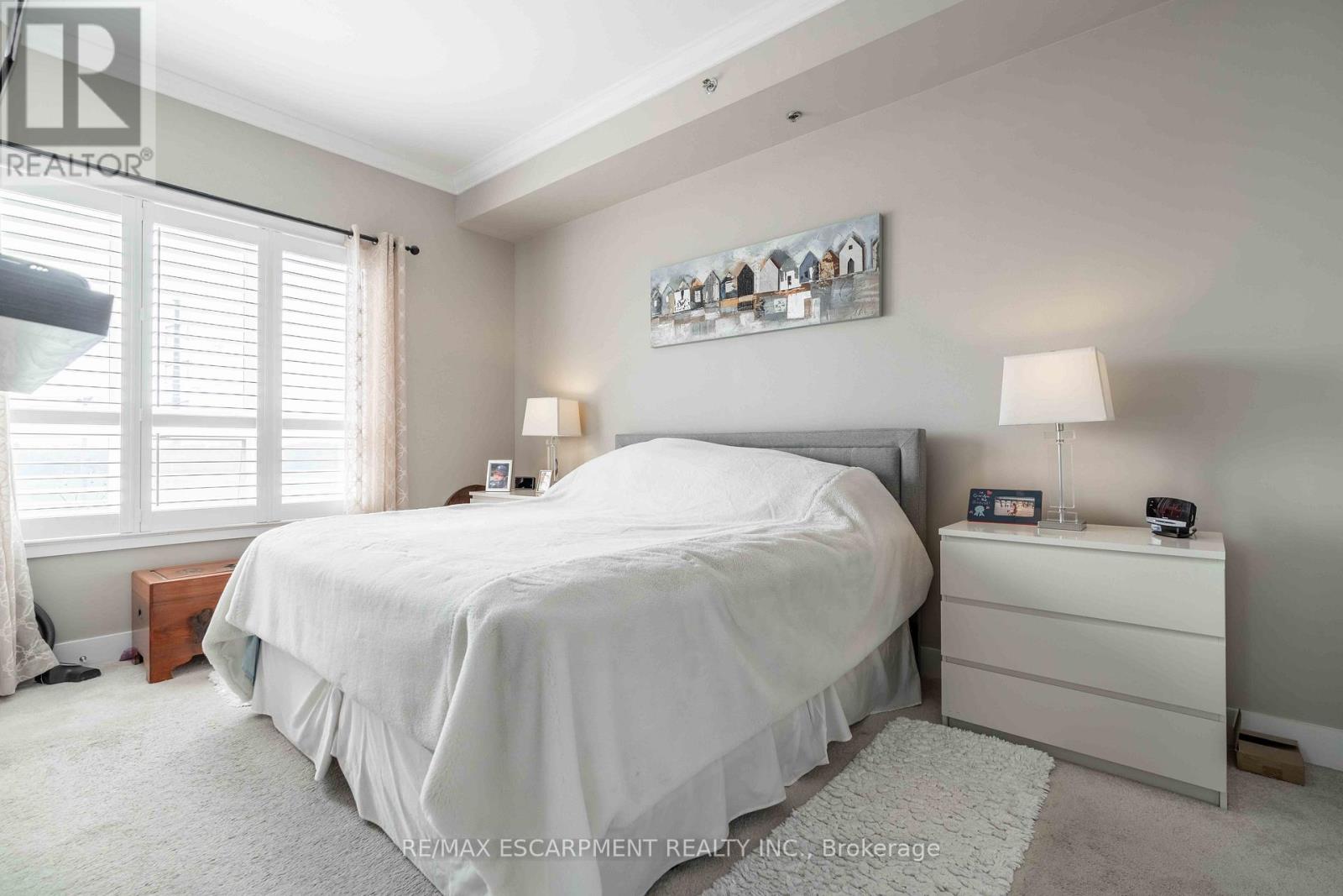 Photo 15 of 422 5317 Upper Middle Road, Burlington ON