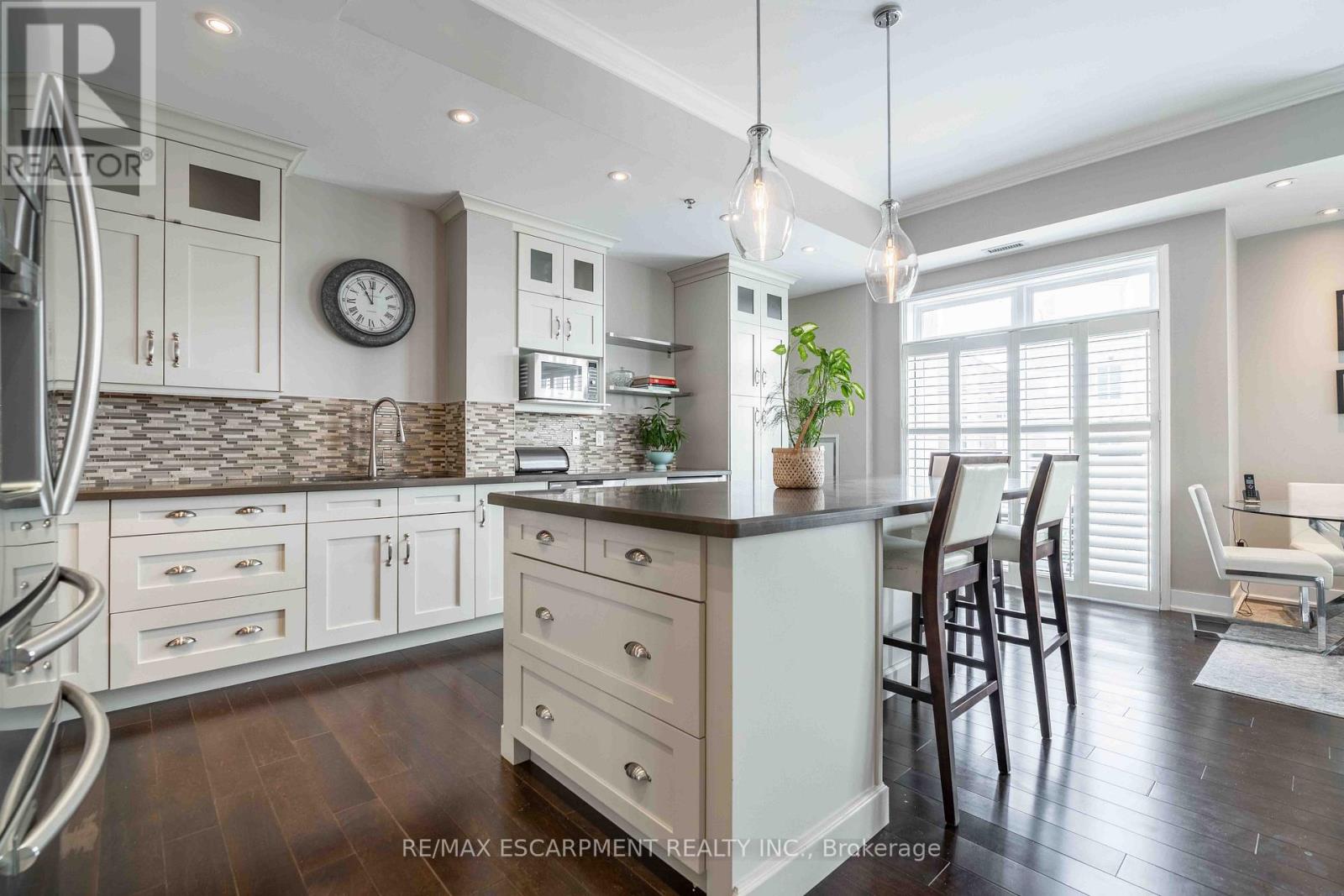 Photo 19 of 422 5317 Upper Middle Road, Burlington ON