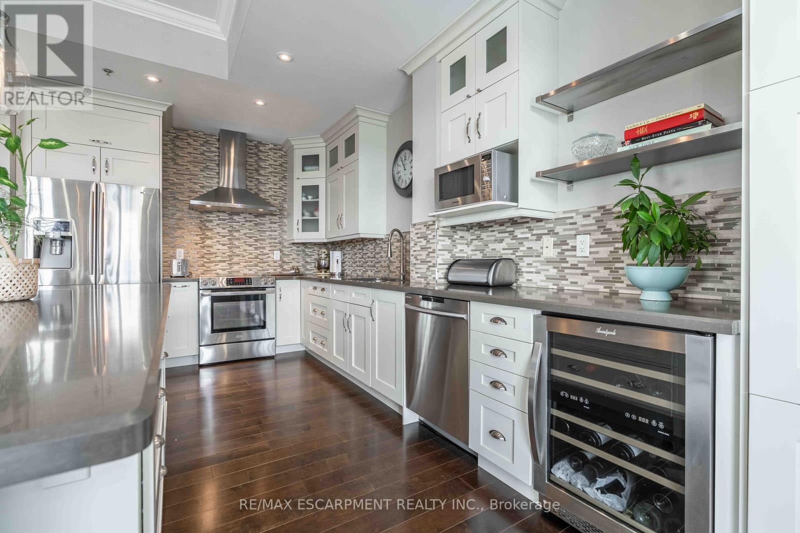 Photo 14 of 422 5317 Upper Middle Road, Burlington ON