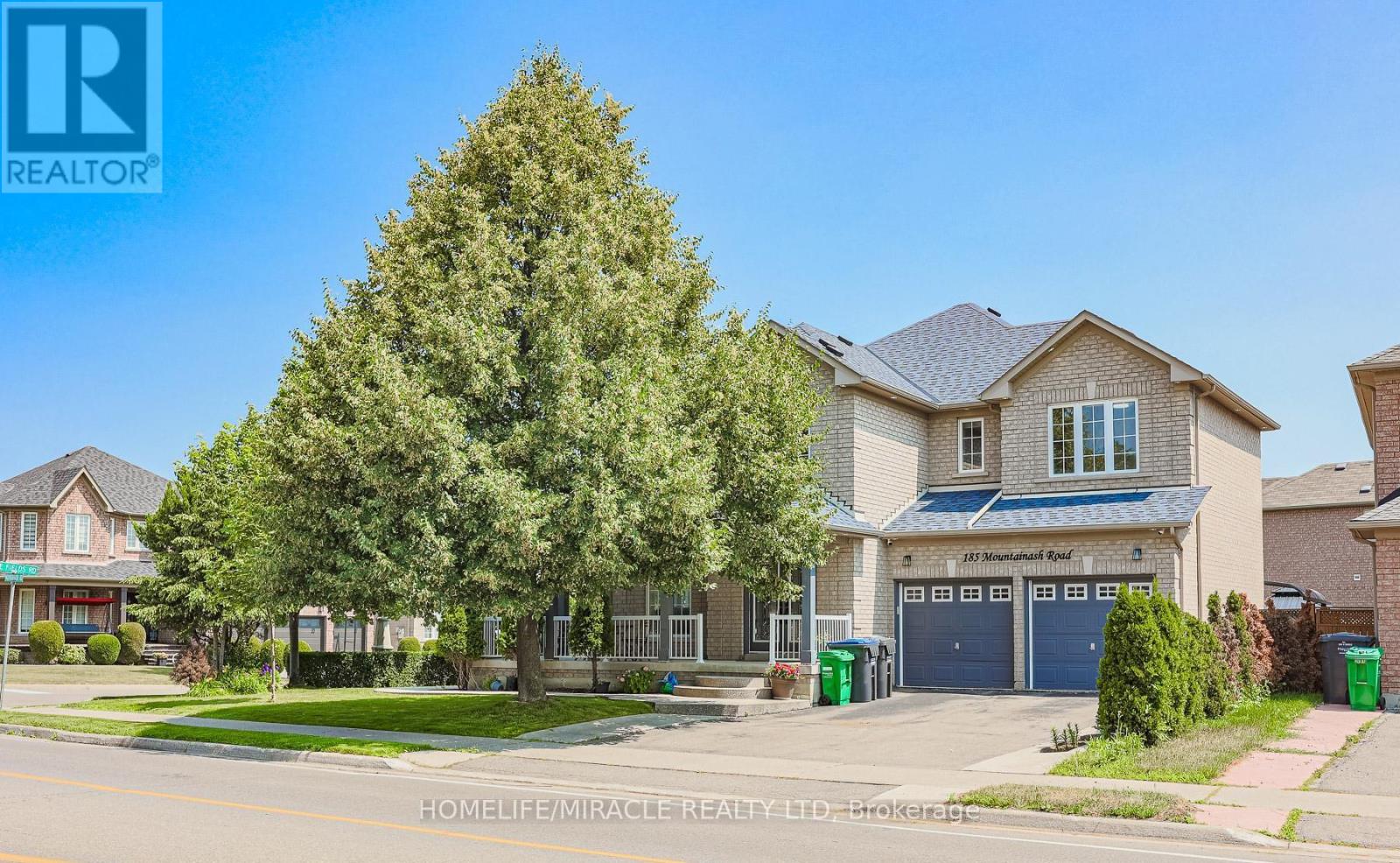 Photo 17 of 185 Mountainash Road, Brampton ON