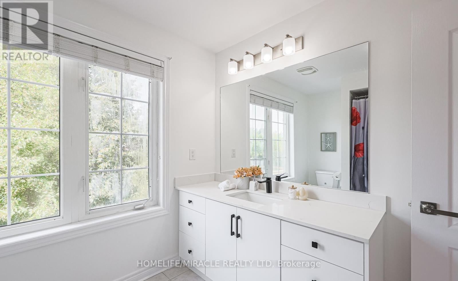 Photo 39 of 185 Mountainash Road, Brampton ON