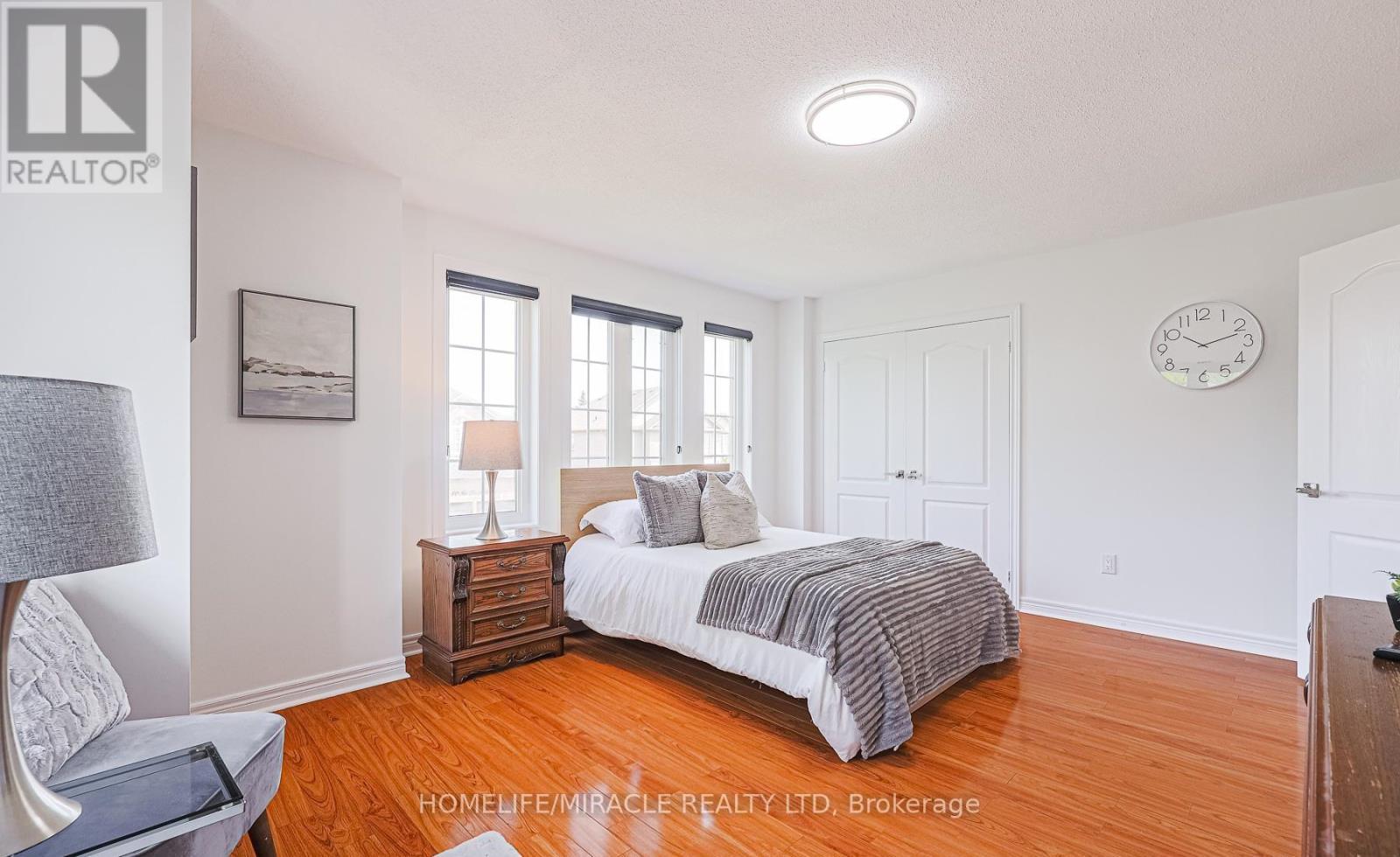 Photo 37 of 185 Mountainash Road, Brampton ON