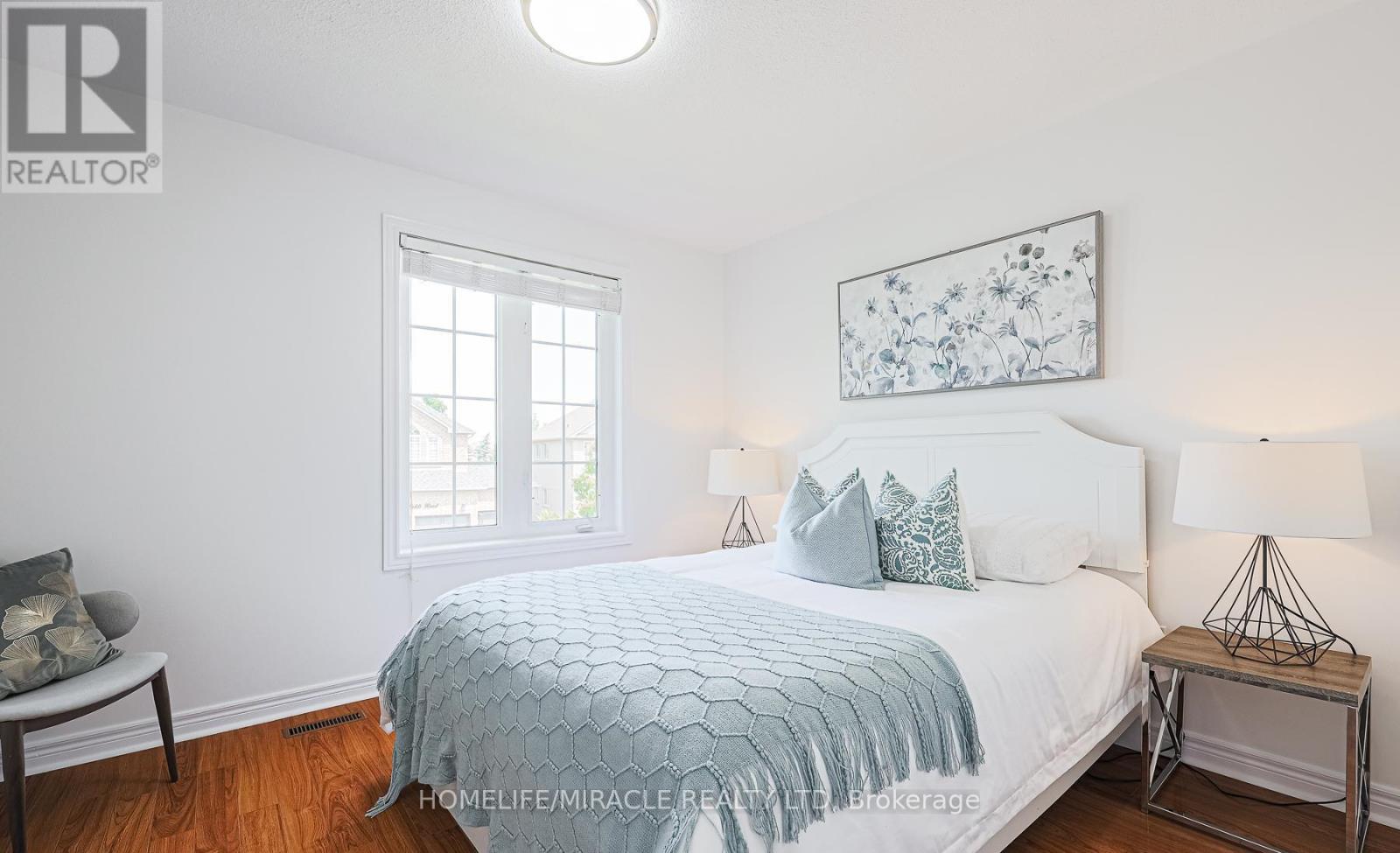 Photo 34 of 185 Mountainash Road, Brampton ON