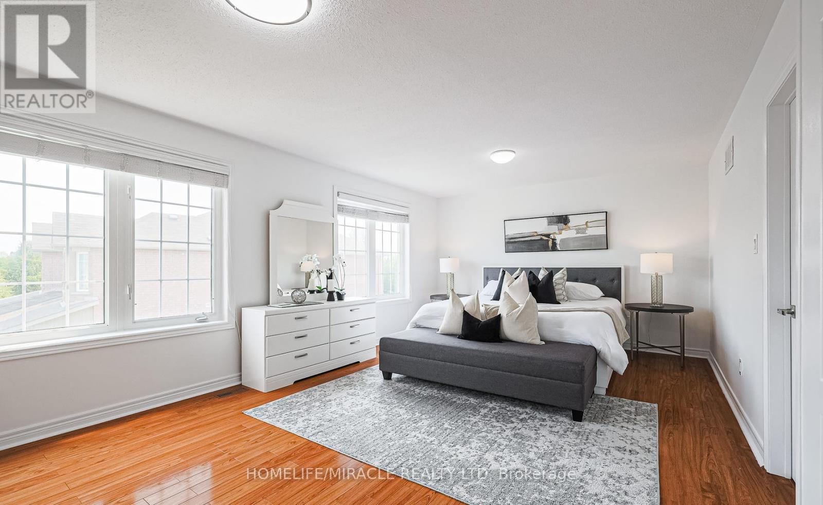 Photo 26 of 185 Mountainash Road, Brampton ON