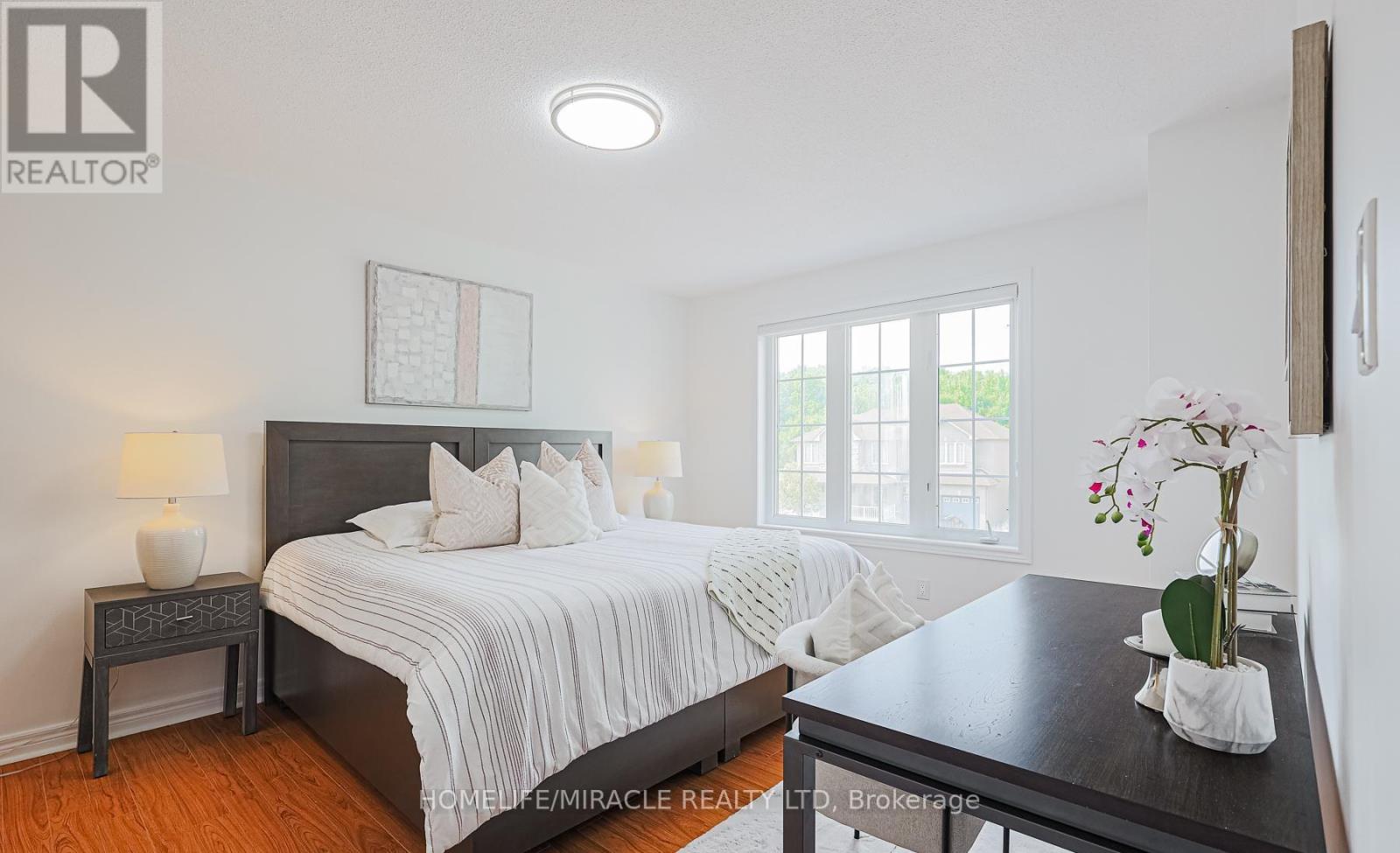 Photo 20 of 185 Mountainash Road, Brampton ON