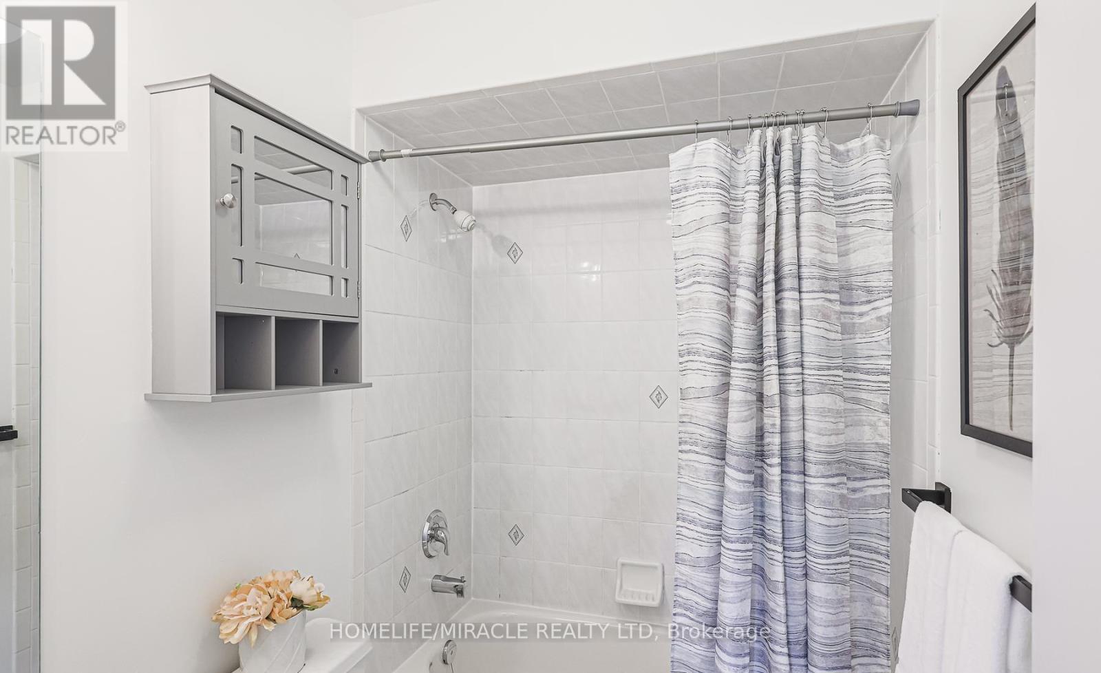 Photo 44 of 185 Mountainash Road, Brampton ON