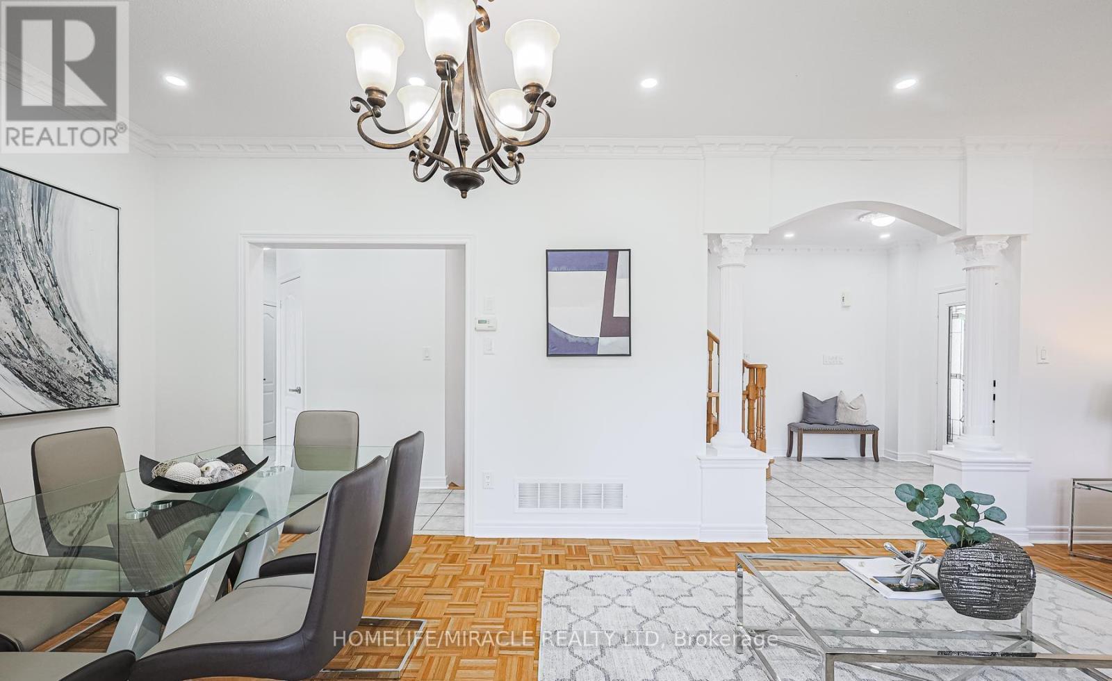 Photo 43 of 185 Mountainash Road, Brampton ON