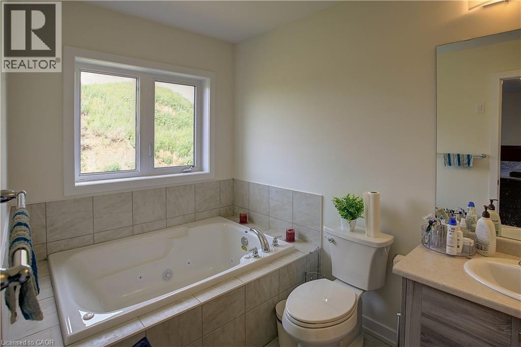 Photo 13 of 198 Wilmot Road, Brantford ON