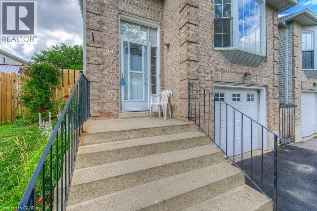 Photo 10 of 66 Daubigny Road, Brantford ON