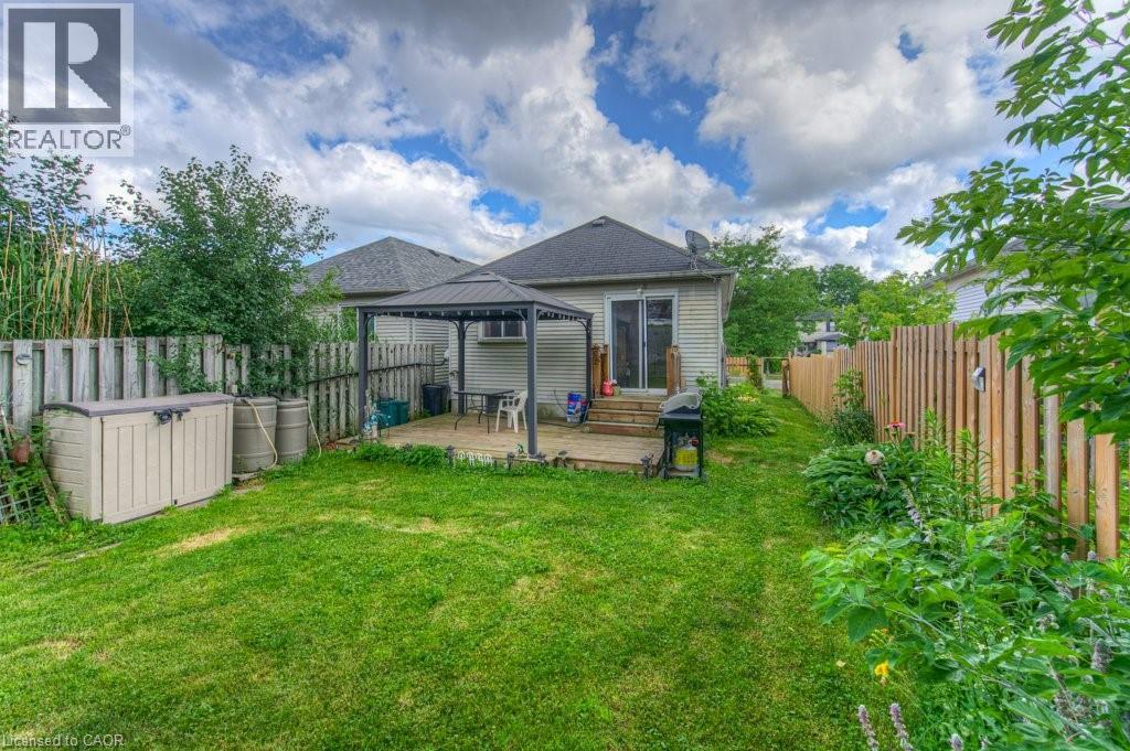 Photo 34 of 66 Daubigny Road, Brantford ON