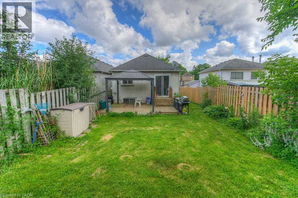 Photo 44 of 66 Daubigny Road, Brantford ON