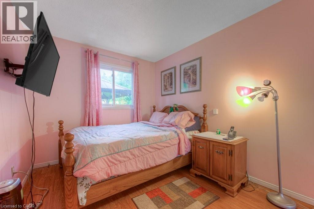 Photo 19 of 66 Daubigny Road, Brantford ON