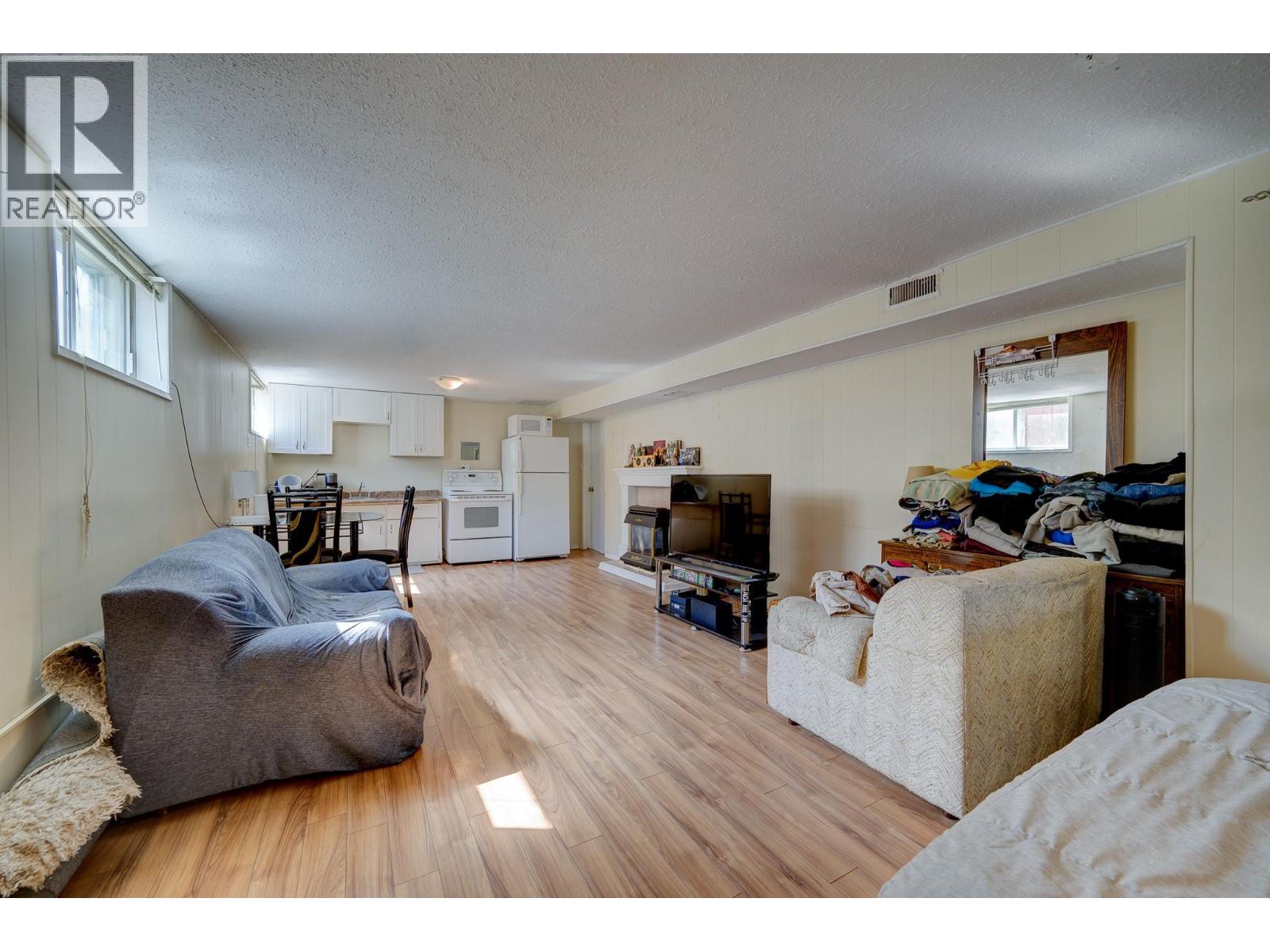 Photo 24 of 727 Douglas Street, Kamloops BC