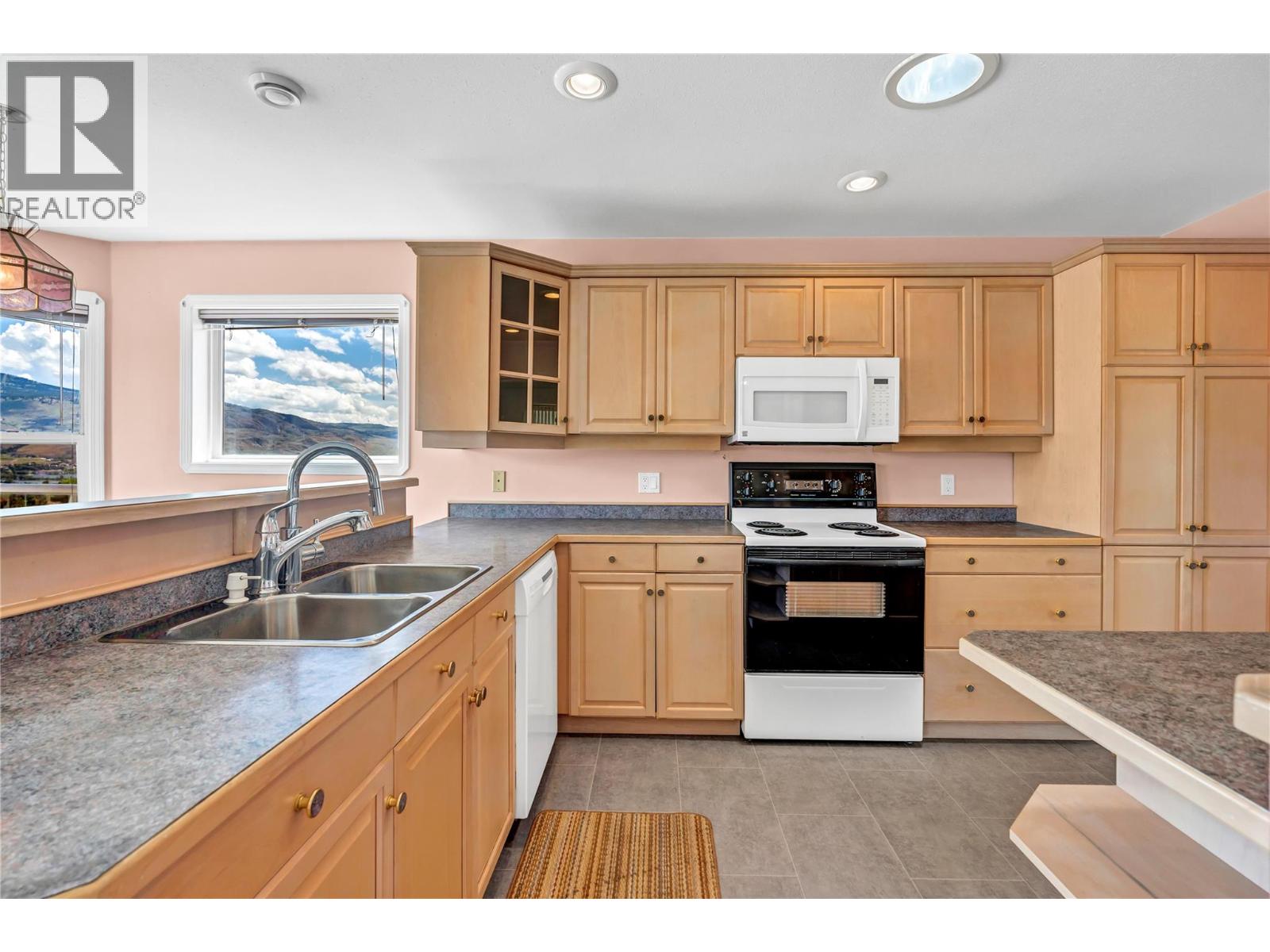 12113 Glen Abbey Court, Osoyoos