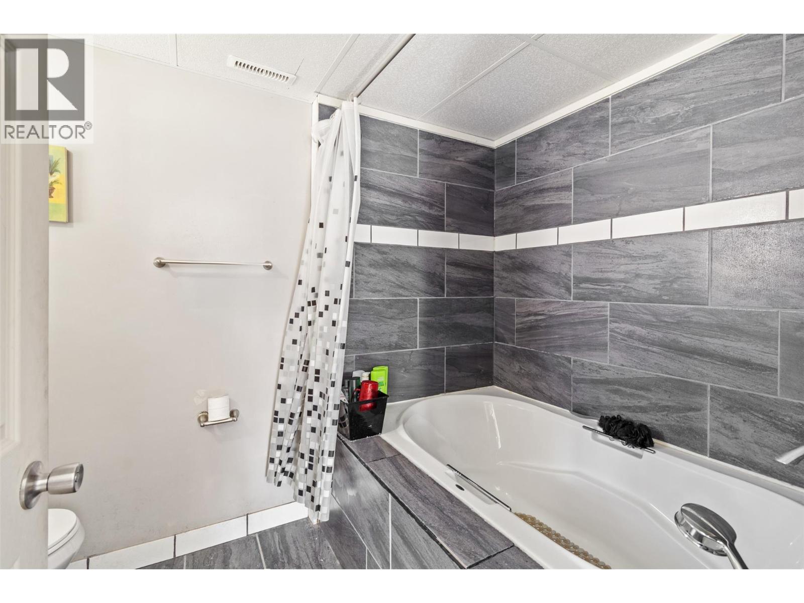 270 Calcite Drive, Logan Lake