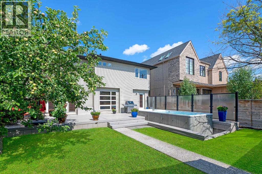 Single Family House for Sale in  Canmore Road NW Banff Trail Calgary 