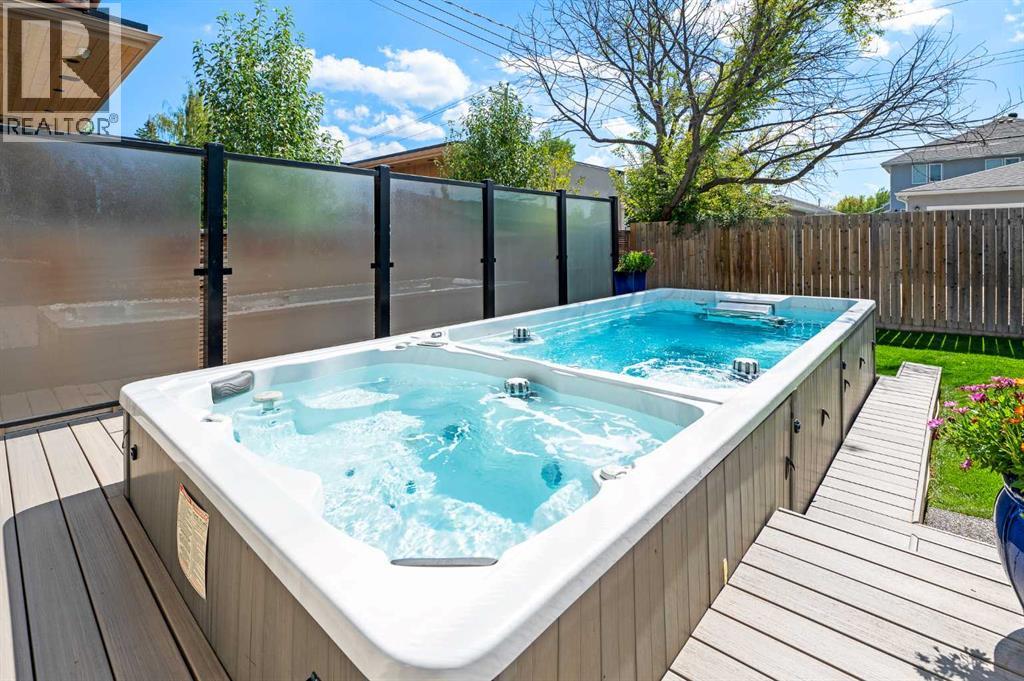 Single Family House for Sale in  Canmore Road NW Banff Trail Calgary 