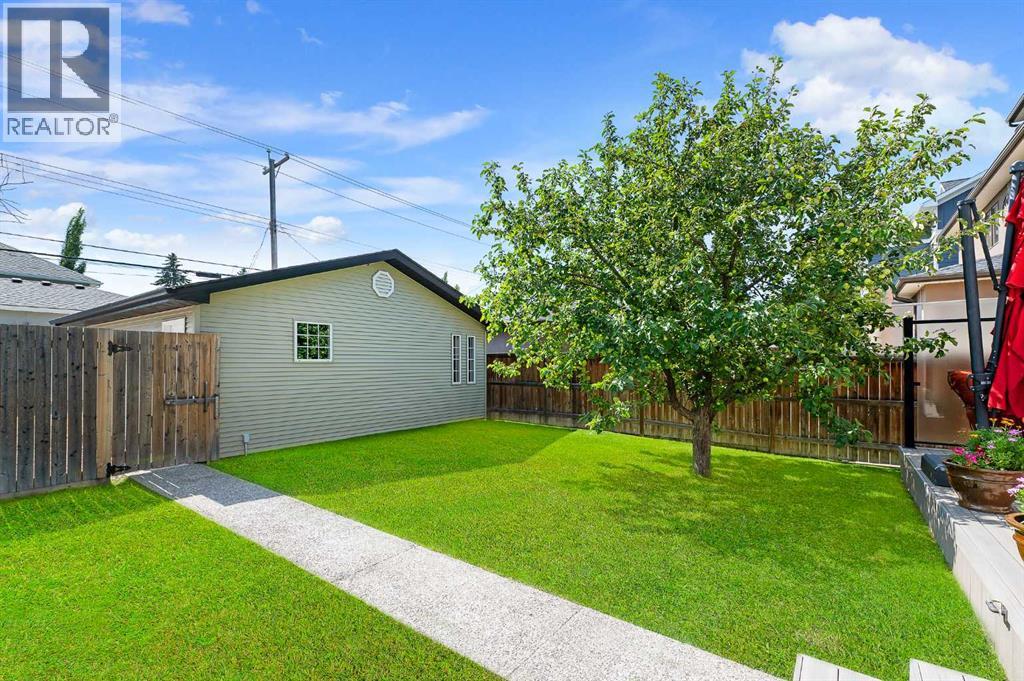 Single Family House for Sale in  Canmore Road NW Banff Trail Calgary 