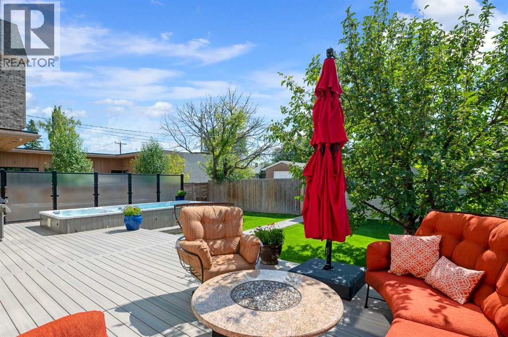 Single Family House for Sale in  Canmore Road NW Banff Trail Calgary 