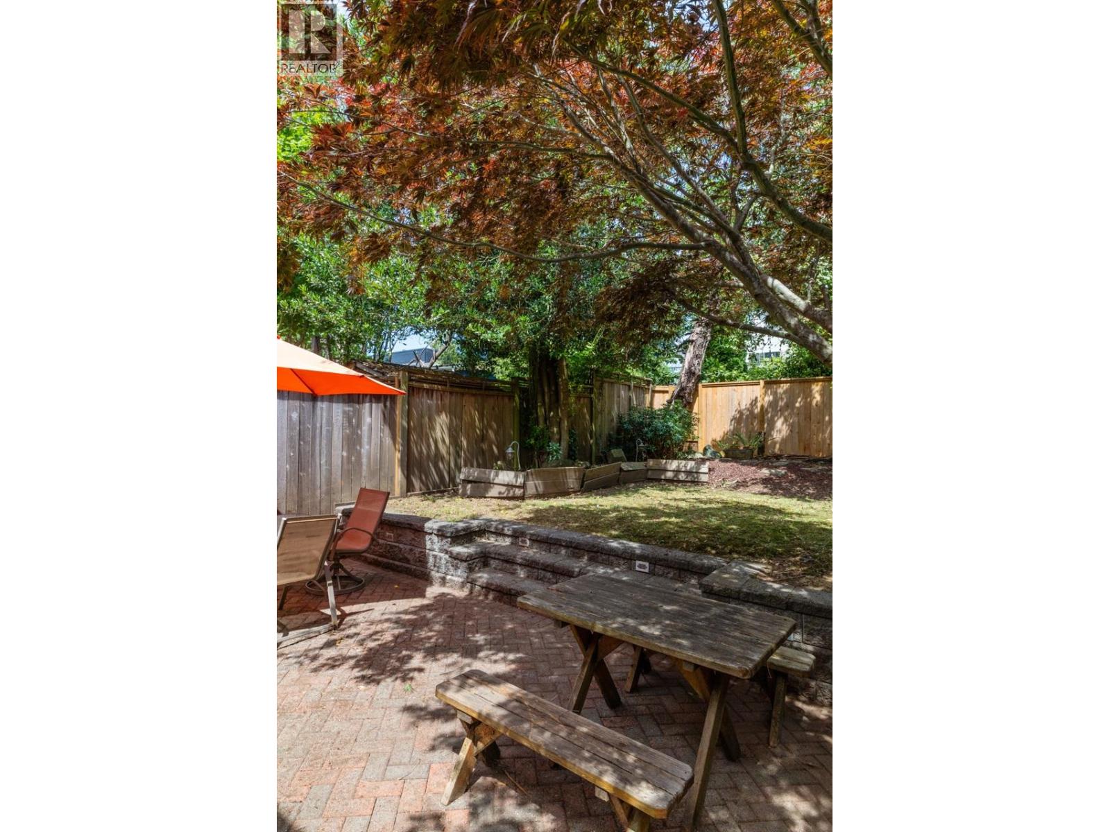 Photo 13 of 1737 E 5th Avenue, Vancouver BC