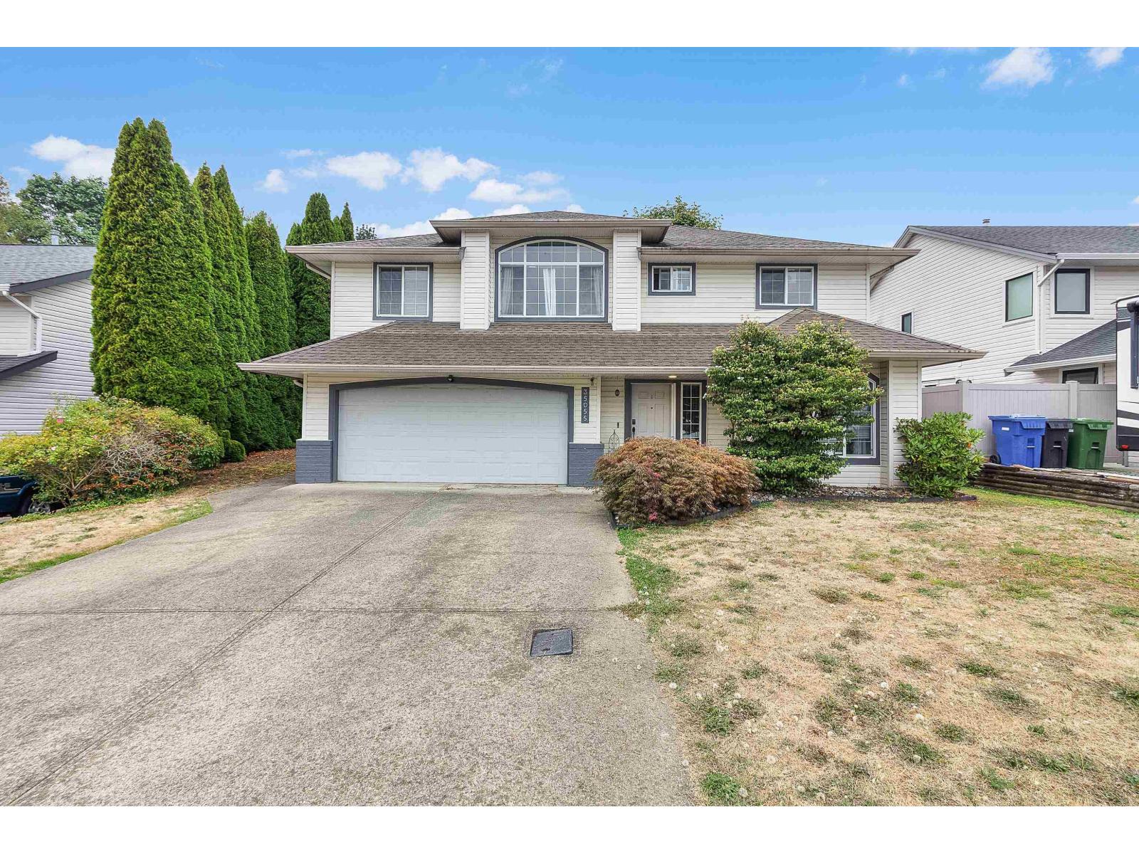 Photo 2 of 35055 Kootenay Drive, Abbotsford BC
