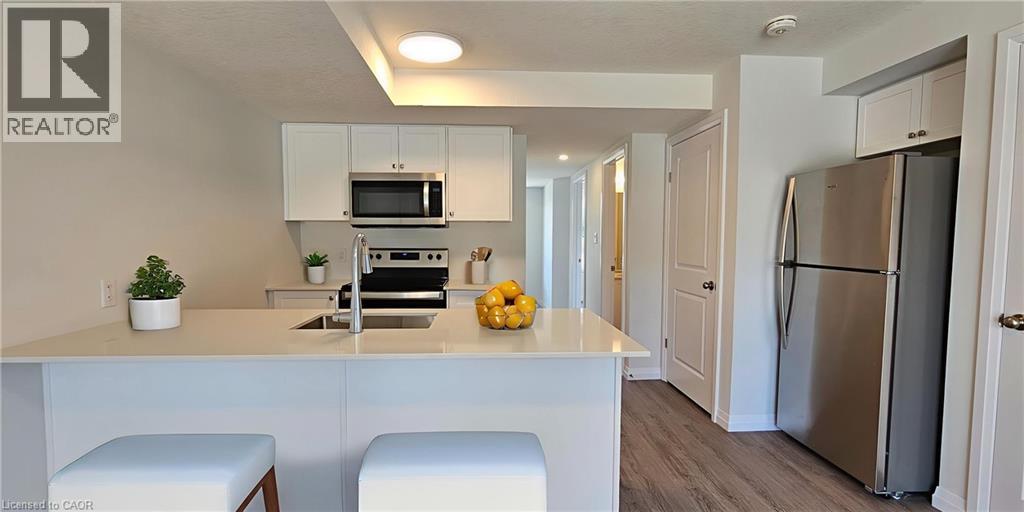 Photo 14 of 410 Northfield Drive W Unit E 12, Waterloo ON
