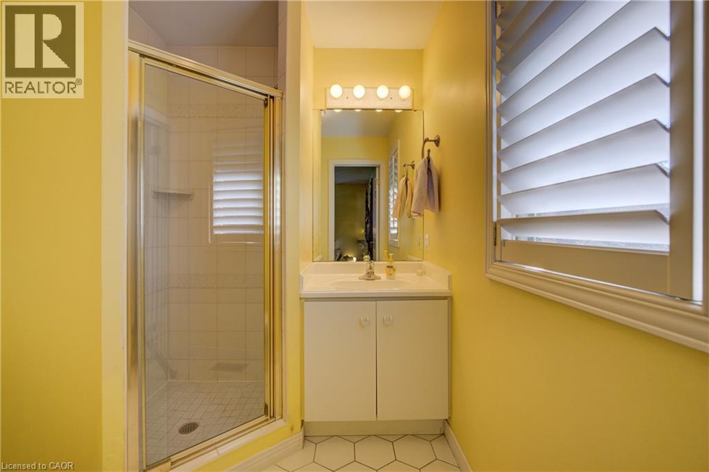 Photo 16 of 592 Manorwood Court, Waterloo ON