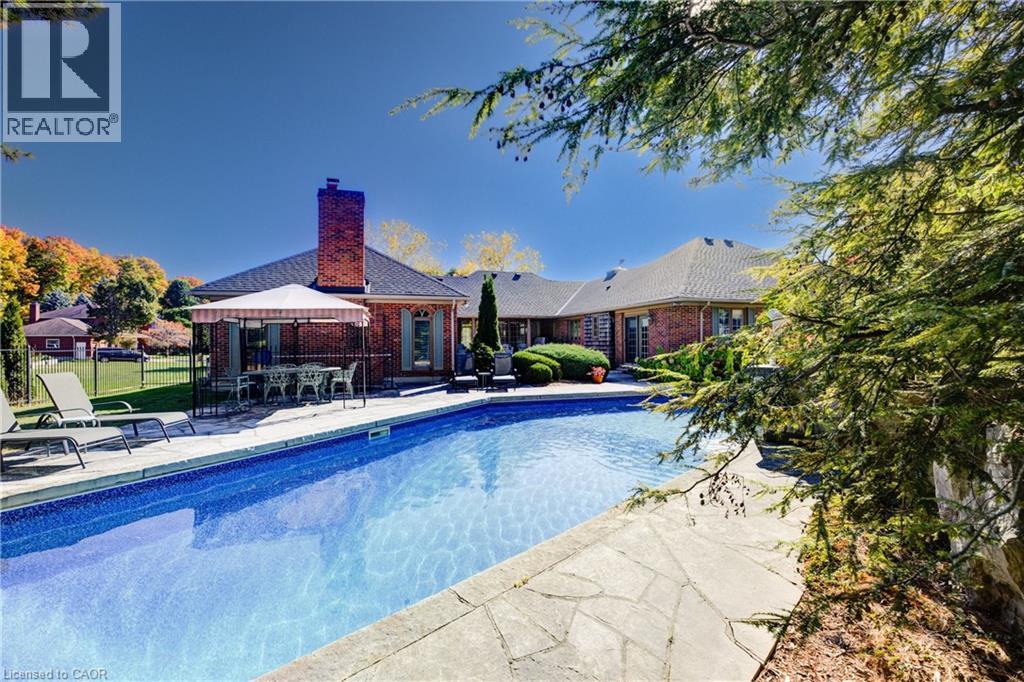 Photo 19 of 592 Manorwood Court, Waterloo ON