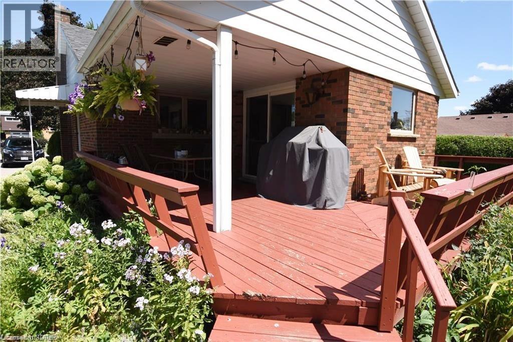 Photo 12 of 22 Charlton Crescent, Simcoe ON