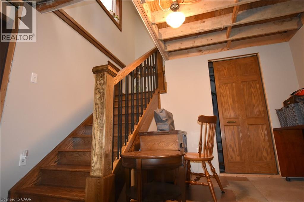 Photo 4 of 22 Charlton Crescent, Simcoe ON