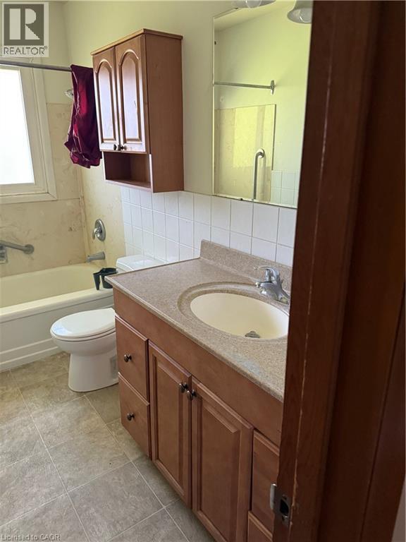 Photo 2 of 71 Pusey Boulevard, Brantford ON