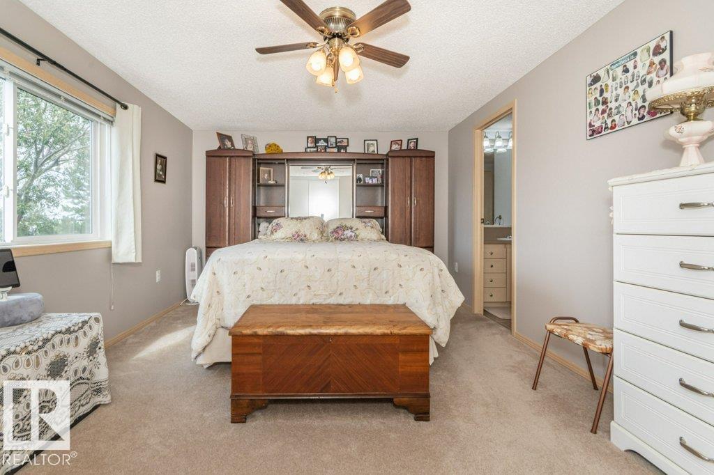 Photo 7 of 416 Oak Wood Cr Nw, Edmonton AB