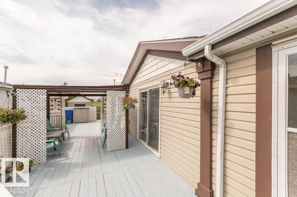 Photo 4 of 416 Oak Wood Cr Nw, Edmonton AB