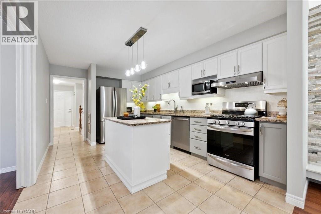 Photo 49 of 162 Marl Meadow Drive, Kitchener ON