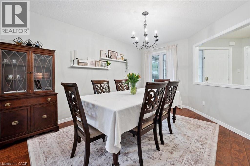 Photo 29 of 162 Marl Meadow Drive, Kitchener ON