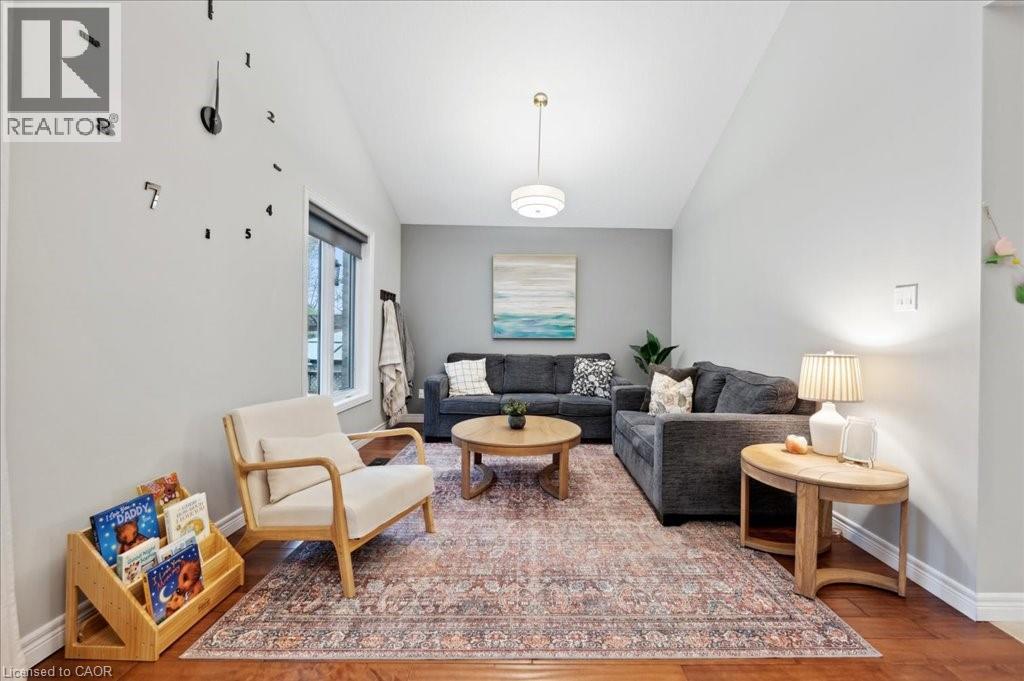 Photo 22 of 162 Marl Meadow Drive, Kitchener ON