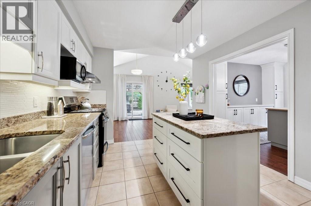 Photo 41 of 162 Marl Meadow Drive, Kitchener ON