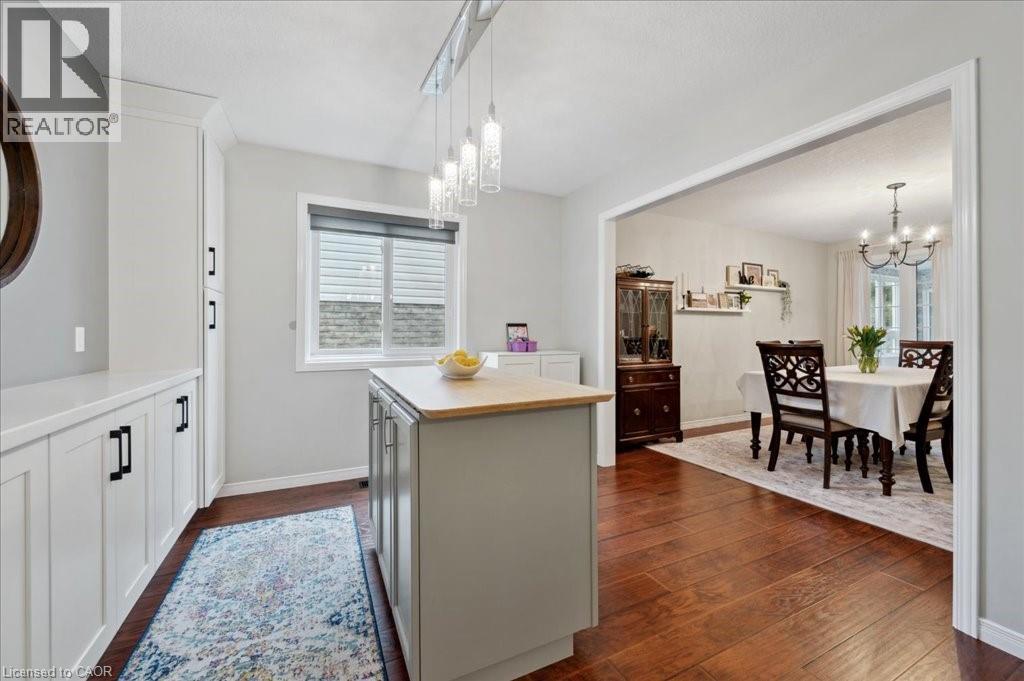 Photo 48 of 162 Marl Meadow Drive, Kitchener ON
