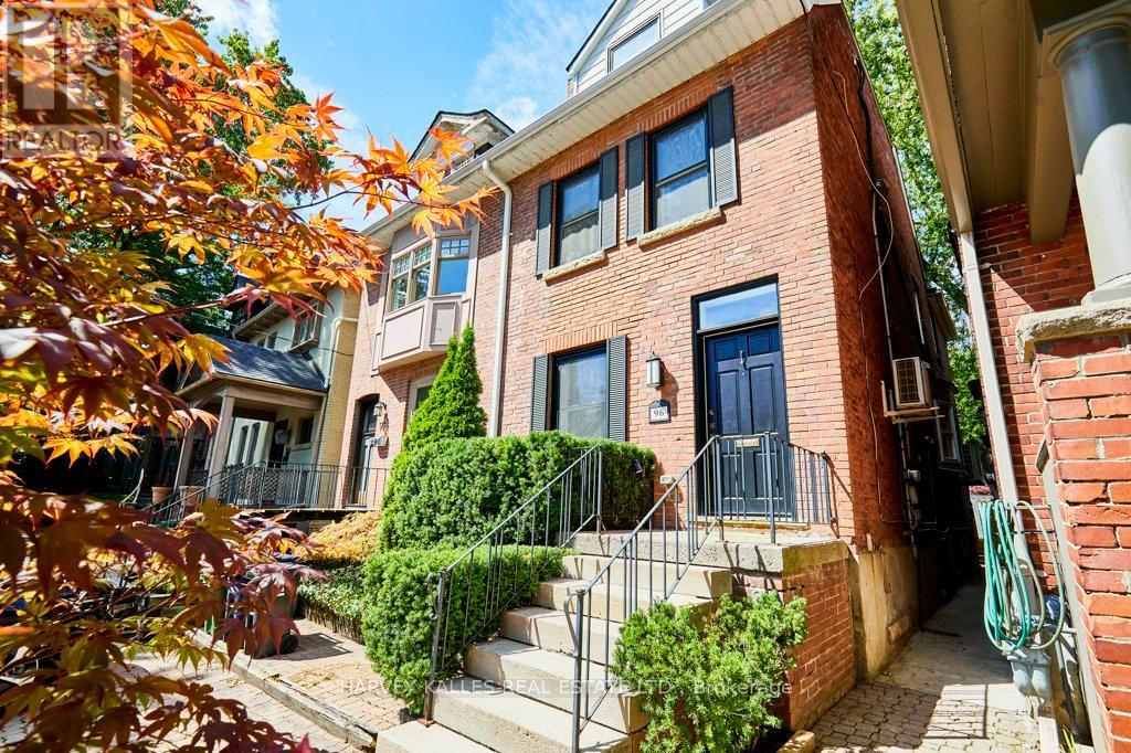 Photo 2 of 96 Balmoral Avenue, Toronto ON