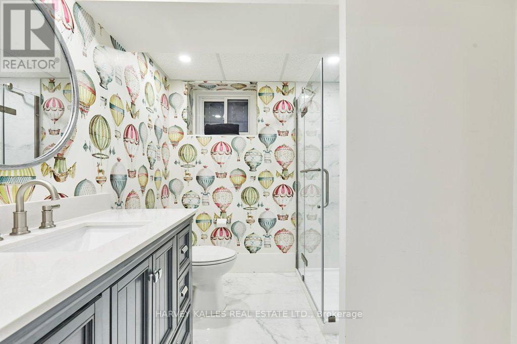 Photo 23 of 96 Balmoral Avenue, Toronto ON